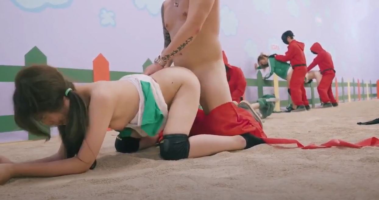Squirt Game phiên bản dục vọng